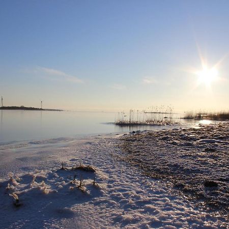 Kapteni Holiday House Paatsalu Экстерьер фото