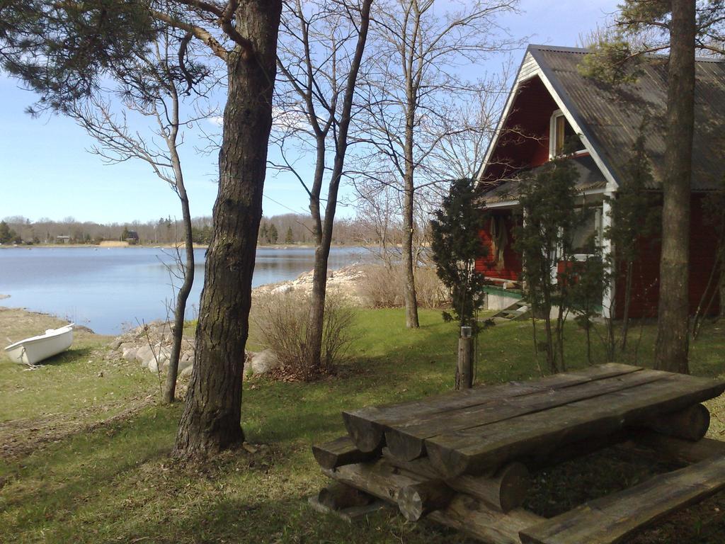 Kapteni Holiday House Paatsalu Номер фото