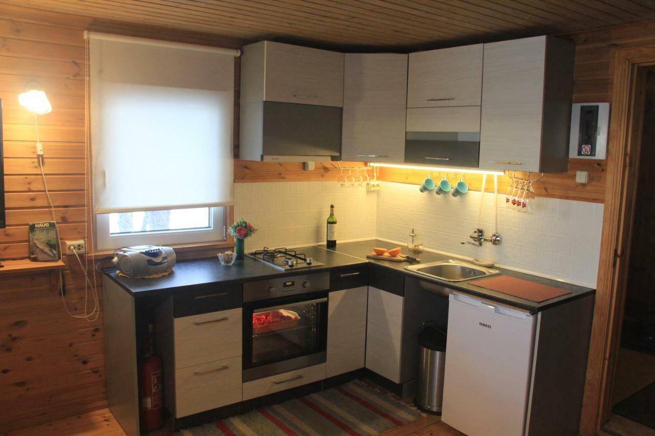 Kapteni Holiday House Paatsalu Экстерьер фото