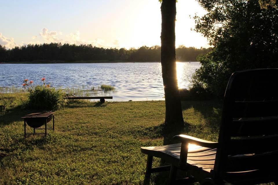 Kapteni Holiday House Paatsalu Экстерьер фото