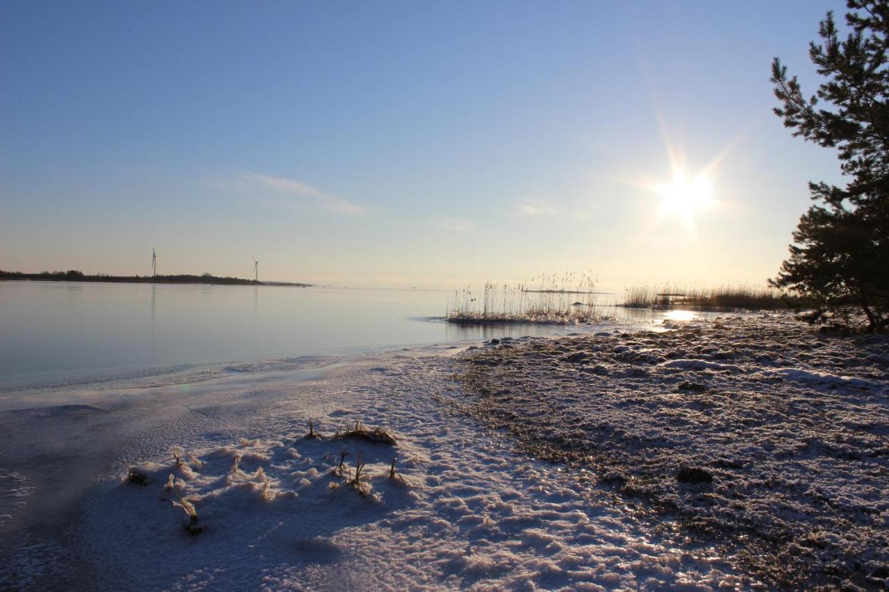 Kapteni Holiday House Paatsalu Экстерьер фото
